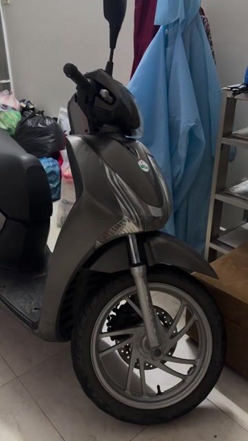 Bán xe SH125i - màu xám, máy zin, chạy êm. Mua bán Xe máy tại Quận Sơn Trà Đà Nẵng được đăng bởi Lê Đoàn Minh Ngọc hình 1
