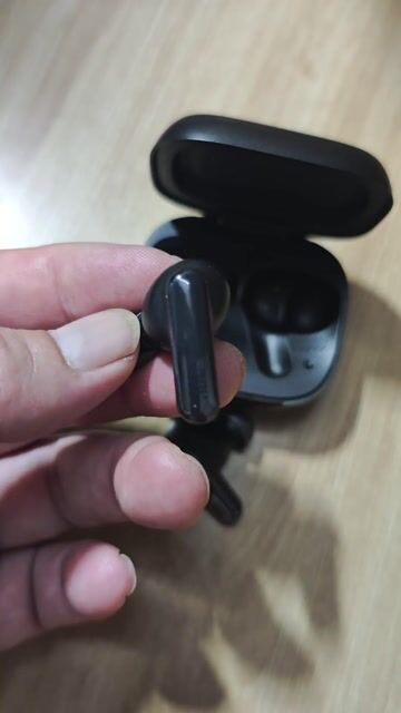 Tai nghe JBL Live Beam 3 . Mua bán Tivi, Âm thanh tại Quận Ba Đình Hà Nội được đăng bởi Tuấn Anh hình 1