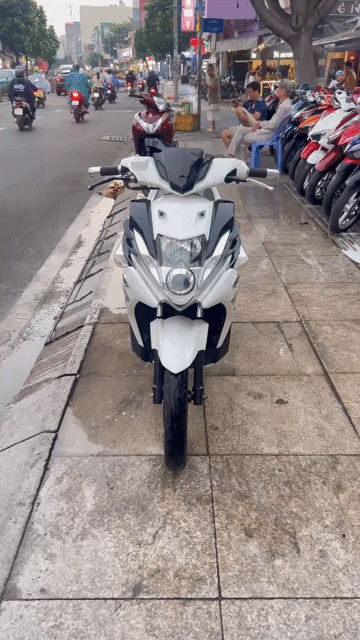Yamaha Nouvo 5 2014 Trắng Đã sử dụng. Mua bán Xe máy tại Quận Tân Phú Tp Hồ Chí Minh được đăng bởi Tuanduy hình 1