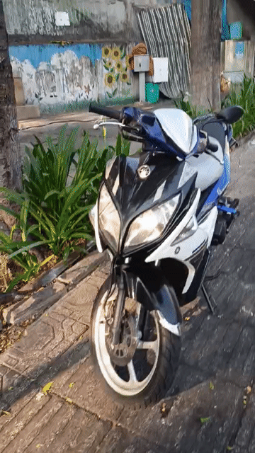 Yamaha Nouvo LX Xanh bạc. Mua bán Xe máy tại Quận 4 Tp Hồ Chí Minh được đăng bởi Võ Quốc Thắng hình 1