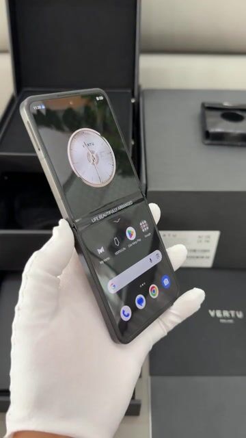 Vertu ironflip Gold Daimond Alligator Fullset 99%. Mua bán Điện thoại tại Thành phố Thủ Đức Tp Hồ Chí Minh được đăng bởi Trung Vertu hình 1