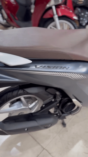 Honda Vision 2025/3000km/Bản Cổ Điển.Xe miễn bàn. Mua bán Xe máy tại Quận 6 Tp Hồ Chí Minh được đăng bởi Cửa Hàng Xe Máy Hoà Bùi hình 1