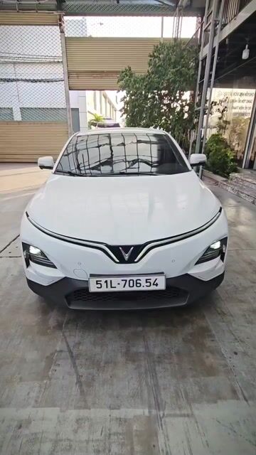 Xe điện VinFast VF6 Plus 2024 Trắng. Mua bán Ô tô tại Thành phố Thủ Đức Tp Hồ Chí Minh được đăng bởi Đức Hưng Siêu thị ô tô Thủ Đức hình 1