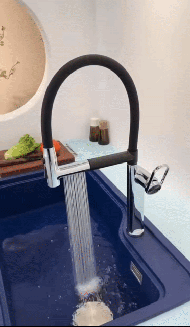 Vòi rửa bát dây da dẻo có thác nước. Mua bán Thiết bị vệ sinh, nhà tắm tại Quận Tây Hồ Hà Nội được đăng bởi Phương ly hình 1