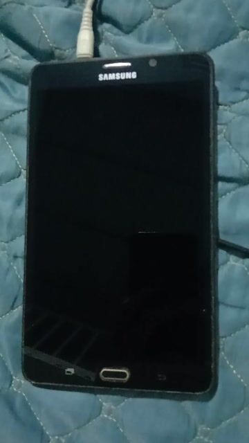 Samsung Màn hình sắc nét. Mua bán Máy tính bảng tại Thành phố Thuận An Bình Dương được đăng bởi phung hình 1