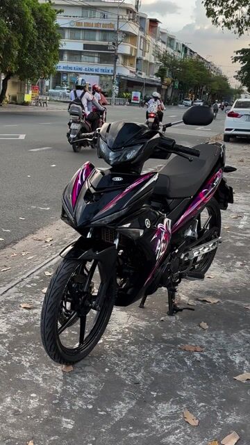 Honda Vario 2021 125cc Đen hồng. Mua bán Xe máy tại Thị xã Bến Cát Bình Dương được đăng bởi xe máy trả góp tín nghĩa  hình 1