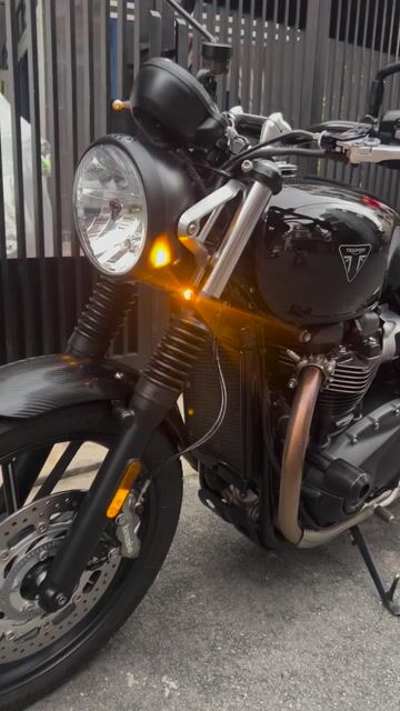 Triumph Speed Twin 2024 Full Black Like New. Mua bán Xe máy tại Quận Phú Nhuận Tp Hồ Chí Minh được đăng bởi Trung Motor 88 hình 1