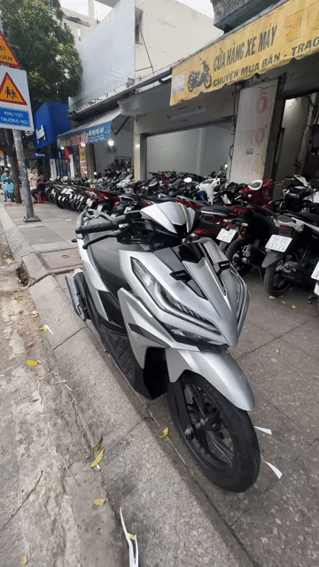Honda Vario 125 2024 Bạc Đã sử dụng. Mua bán Xe máy tại Quận Tân Phú Tp Hồ Chí Minh được đăng bởi Tuanduy hình 1