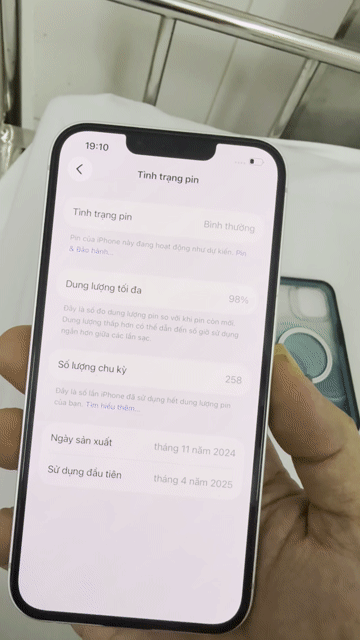 iPhone 16e 128GB Trắng Quốc tế. Mua bán Điện thoại tại Quận Đống Đa Hà Nội được đăng bởi CỬA HÀNG T STORE ĐIỆN THOẠI LAPTOP HÀ NỘI hình 1