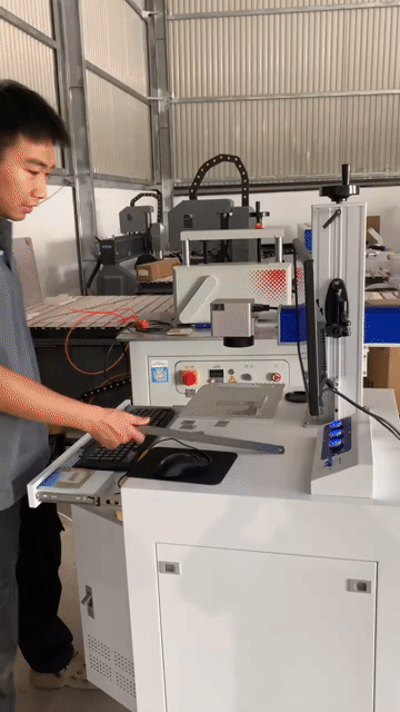 Máy khắc laser kim loại Fiber 50W. Mua bán Đồ chuyên dụng, Giống nuôi trồng tại Huyện Thường Tín Hà Nội được đăng bởi Đức Đỗ Quý hình 1
