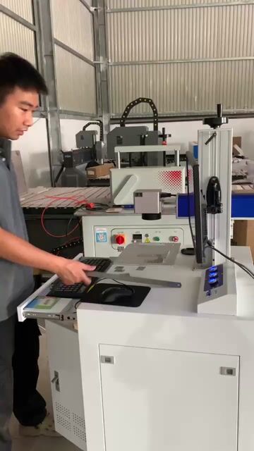 Máy khắc laser kim loại Fiber 50W. Mua bán Đồ chuyên dụng, Giống nuôi trồng tại Huyện Thường Tín Hà Nội được đăng bởi Đức Đỗ Quý hình 1
