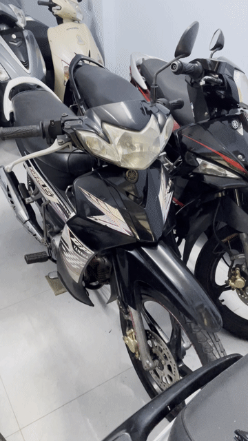 Yamaha Sirius 2011 Bs60 bánh mâm máy zin êm lắm. Mua bán Xe máy tại Quận 12 Tp Hồ Chí Minh được đăng bởi XE MÁY PHÚ HUY có ship liên tỉnh giá tốt hình 1