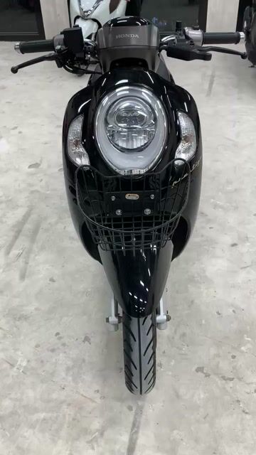 Honda Scoopy 2022 chính chủ BSTP đen bóng đẹp zin. Mua bán Xe máy tại Thành phố Thủ Đức Tp Hồ Chí Minh được đăng bởi Khương Phan hình 1