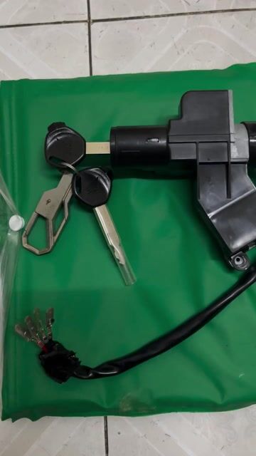 Ổ khóa xe máy Honda Future Fi, mới thay ra. Mua bán Phụ tùng xe tại Quận 4 Tp Hồ Chí Minh được đăng bởi Lê văn Hoàng  hình 1