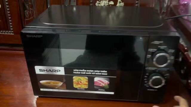 Lò vi sóng Sharp 20L (đời mới). Mua bán Bếp, lò, đồ điện nhà bếp tại Quận Tân Bình Tp Hồ Chí Minh được đăng bởi Vũ Đăng Khoa hình 1