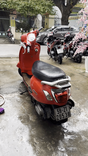 SYM Attila 2017 màu Đỏ. Mua bán Xe máy tại Thành phố Nha Trang Khánh Hòa được đăng bởi Ngô Minh Tài hình 1
