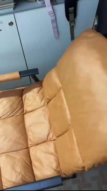 Ghế thư giãn Khung thép đệm Cam Gập nấc. Mua bán Bàn ghế tại Quận Tân Phú Tp Hồ Chí Minh được đăng bởi Võ Ái Nhân hình 1