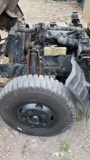 lSuzu 2003 thùng kín   tải 2 tan. Mua bán Xe tải, xe ben tại Thành phố Thủ Đức Tp Hồ Chí Minh được đăng bởi  Nguyen Vy hình 1