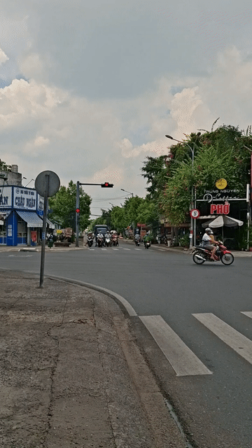 Mua bán Đất Huyện Hóc Môn Tp Hồ Chí Minh diện tích 1800 m² giá 18 tỷ