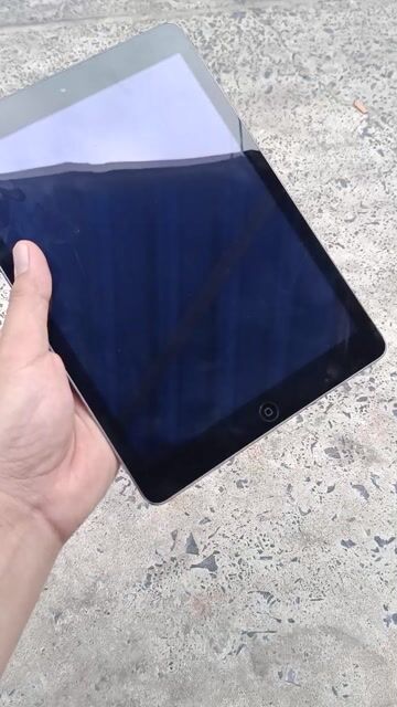 Apple iPad Air A1474 16GB chai pin . Mua bán Máy tính bảng tại Quận 6 Tp Hồ Chí Minh được đăng bởi Quoc Anh hình 1