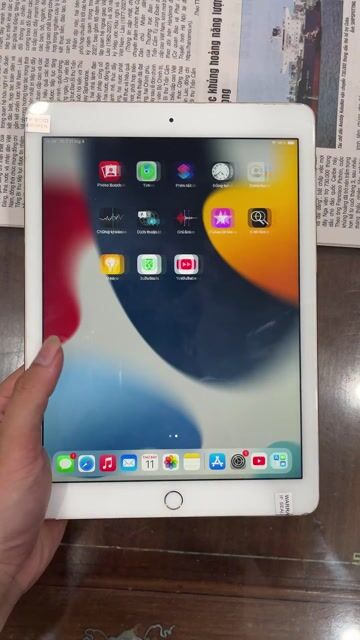 Apple iPad Air 2 16GB Vàng đồng. Mua bán Máy tính bảng tại Quận Hai Bà Trưng Hà Nội được đăng bởi Gia Đồng hình 1