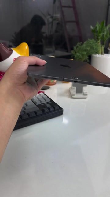 Apple iPad Pro 2020 11 inch 256GB 4G lắp sim Xám. Mua bán Máy tính bảng tại Quận Thanh Xuân Hà Nội được đăng bởi Nguyễn Tiến Đạt hình 1
