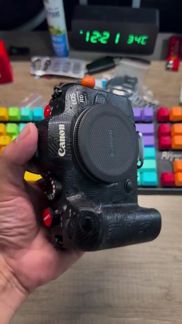 Máy ảnh Canon EOS R6 Mark II Đen Đã sử dụng. Mua bán Máy ảnh, Máy quay tại Quận Long Biên Hà Nội được đăng bởi Nguyễn Văn Mạnh hình 1