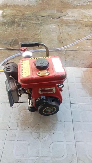 Máy xịt thuốc Kawasaki Nhật 4 thì 2.5hp. Mua bán Đồ chuyên dụng, Giống nuôi trồng tại Thành phố Long Xuyên An Giang được đăng bởi giang lx hình 1