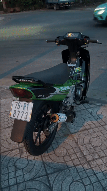 Suzuki Satria 2k 2 thì giấy tờ thật do công an cấp. Mua bán Xe máy tại Thành phố Quảng Ngãi Quảng Ngãi được đăng bởi Hien hình 1