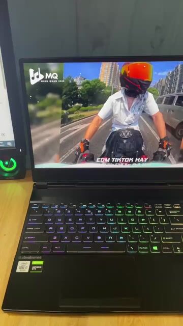LAPTOP MSI GAMING I7 10TH RAM 16GB 512GB SSD