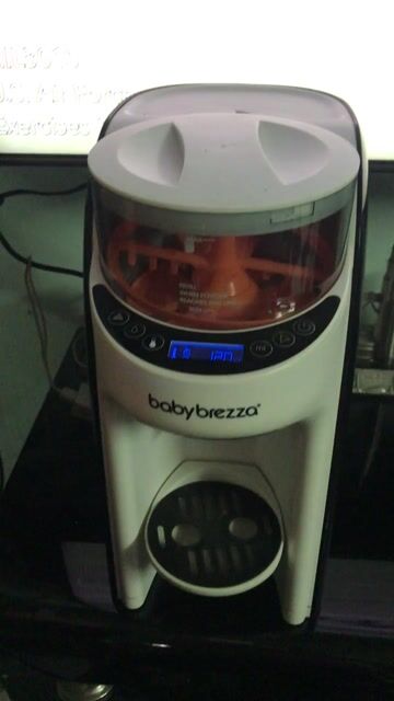 Máy pha sữa Baby Brezza Trắng. Mua bán Mẹ và bé tại Quận 10 Tp Hồ Chí Minh được đăng bởi Nguyên hình 1