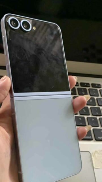 Samsung Galaxy Z Flip6 12GB/256GB Xanh. Mua bán Điện thoại tại Quận Cái Răng Cần Thơ được đăng bởi Lương Bích Huệ hình 1