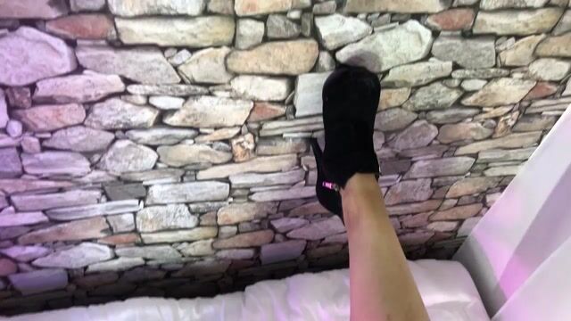 Model - Michelle Alba striptease