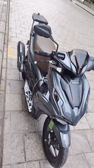 Honda Air Blade Limited Edition 2022 160cc Xám. Mua bán Xe máy tại Quận 4 Tp Hồ Chí Minh được đăng bởi Joel hình 1