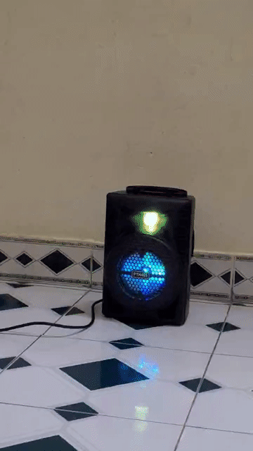 Loa nghe nhạc âm thanh cực hay. Mua bán Tivi, Âm thanh tại Quận Đống Đa Hà Nội được đăng bởi Nguyen hq hình 1
