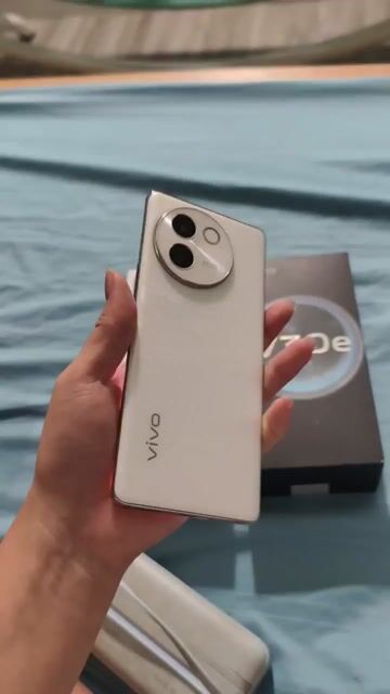 Vivo V30e 5G 12GB/256GB Trắng 99.9%. Mua bán Điện thoại tại Quận Phú Nhuận Tp Hồ Chí Minh được đăng bởi Quỳnh hình 1