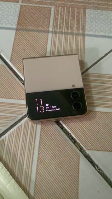 Samsung Galaxy Z Flip4 128GB Hồng Đã sử dụng. Mua bán Điện thoại tại Quận Đống Đa Hà Nội được đăng bởi Đàm Quang Dũng hình 1