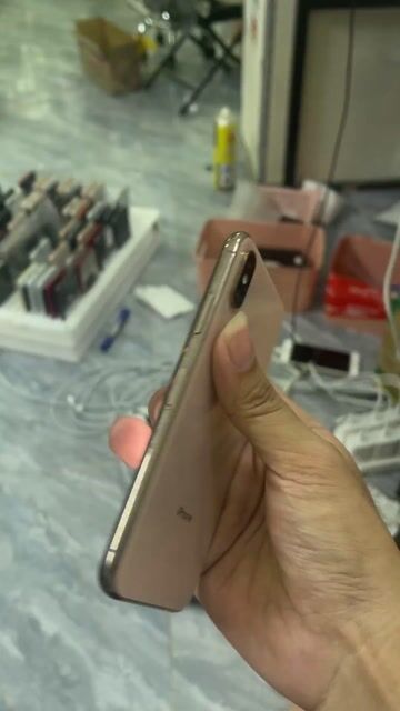 Apple iPhone XS 256GB Vàng. Mua bán Điện thoại tại Quận 4 Tp Hồ Chí Minh được đăng bởi Quốc Đạt 888 hình 1