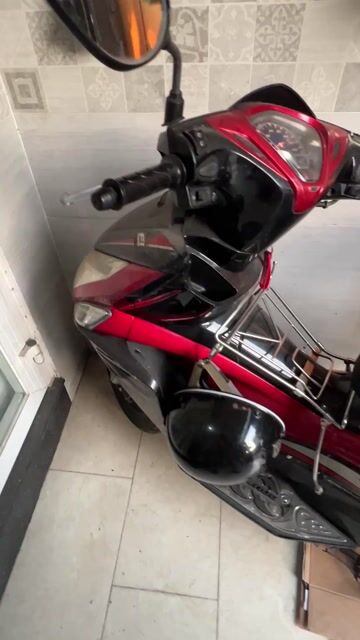 Honda Air Blade 2011 Đen - Đỏ 91.270 km. Mua bán Xe máy tại Quận Bình Tân Tp Hồ Chí Minh được đăng bởi Tra Van Hung hình 1