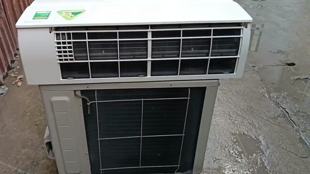 Điều hòa Daikin Inverter 12000 BTU 2 chiều đời mới. Mua bán Máy lạnh, điều hoà tại Quận Đống Đa Hà Nội được đăng bởi e lê 286 nguyễn xiển hình 1