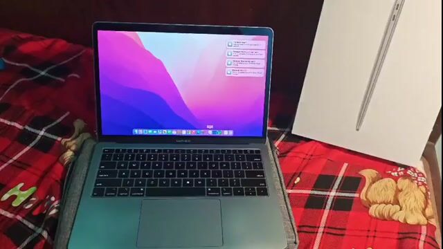 Apple MacBook Air 2018 i5 128GB Xám. Mua bán Laptop tại Thành phố Nam Định Nam Định được đăng bởi Trần Hiếu Nam hình 1