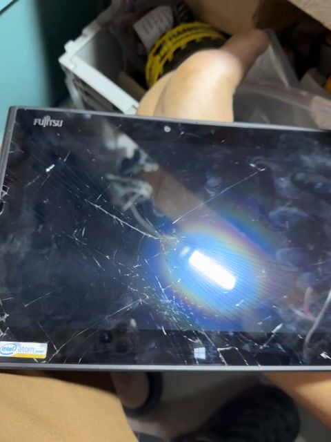 Fujitsu Arrows Tab Windows 8 Atom Đen Màn hình nứt. Mua bán Máy tính bảng tại Quận Phú Nhuận Tp Hồ Chí Minh được đăng bởi Tấn hình 1