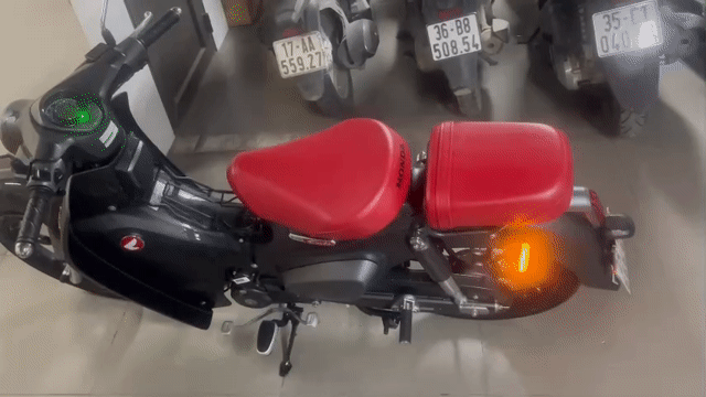 Honda Super Cub Đen, Đỏ đã sử dụng. Mua bán Xe máy tại Quận Bắc Từ Liêm Hà Nội được đăng bởi Huyền Nguyễn hình 1