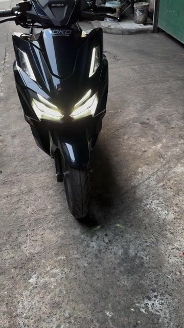 Honda Vario 160 CBS Đen 3500km. Mua bán Xe máy tại Huyện Hóc Môn Tp Hồ Chí Minh được đăng bởi Minh Lê hình 1