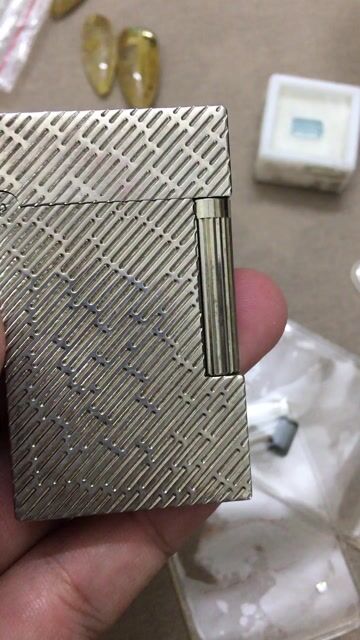 Bật lửa S.T. Dupont Bạc Kim loại. Mua bán Đồ sưu tầm, đồ cổ tại Quận 10 Tp Hồ Chí Minh được đăng bởi Amber Vu hình 1