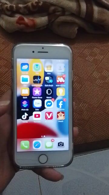Apple iPhone 7 32GB Vàng. Mua bán Điện thoại tại Huyện Gia Lâm Hà Nội được đăng bởi haiaiooa hình 1