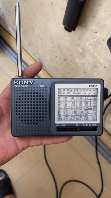 thanh lý đài radio sony nhật zin đẹp nói to rõ. Mua bán Tivi, Âm thanh tại Quận Thanh Xuân Hà Nội được đăng bởi Văn sỹ cắt tóc hình 1