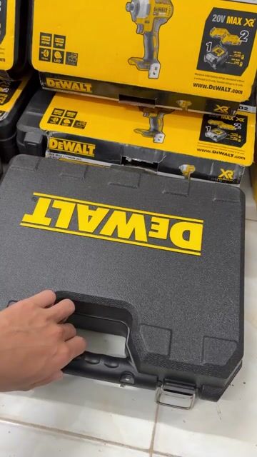 Thanh lý Hộp đựng dụng cụ DEWALT Nhựa Đen. Mua bán Nội thất, đồ gia dụng khác tại Huyện Châu Thành Hậu Giang được đăng bởi Dụng cụ cơ khí Mái Dầm  hình 1