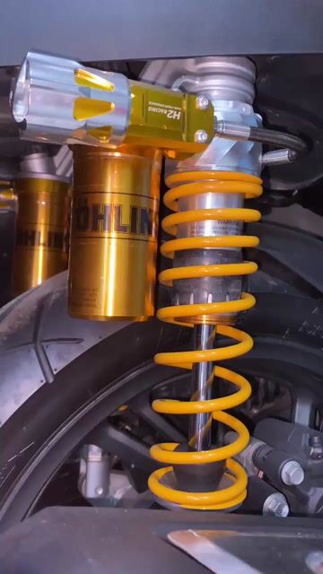 Phuộc xe máy Ohlins Vàng. Mua bán Phụ tùng xe tại Quận Bình Tân Tp Hồ Chí Minh được đăng bởi Thái Lâm Quốc hình 1