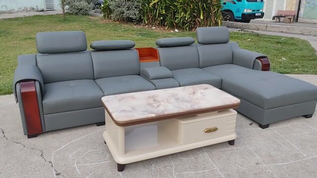 Ghế sofa chữ L da xám hàng mới, tặng bàn đá nhập. Mua bán Bàn ghế tại Quận 12 Tp Hồ Chí Minh được đăng bởi Ngọc Thiện hình 1